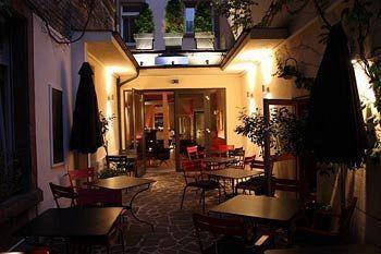 Art Hotel Royal Карлсруе Екстериор снимка