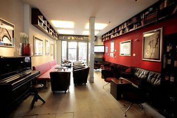 Art Hotel Royal Карлсруе Екстериор снимка